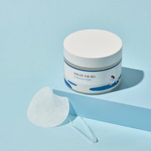 Roundlab birch juice moisturizing pad