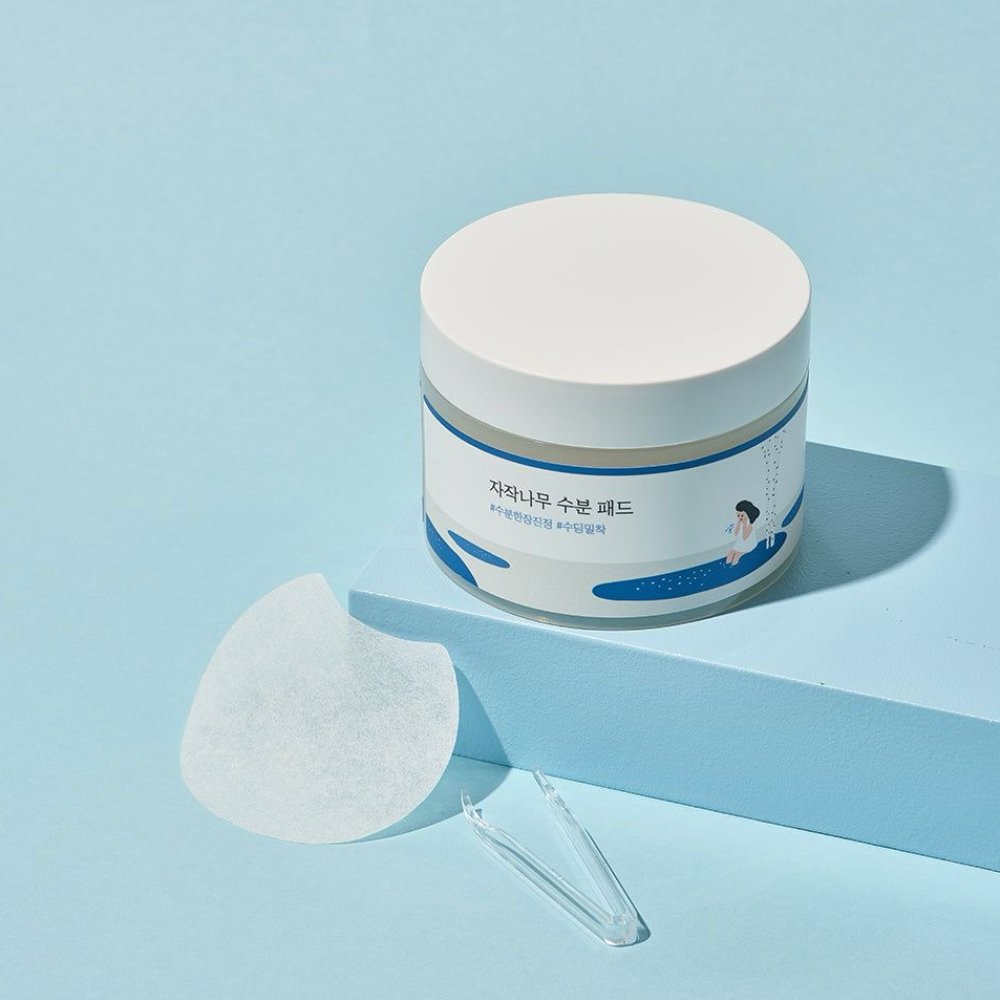 Roundlab birch juice moisturizing pad