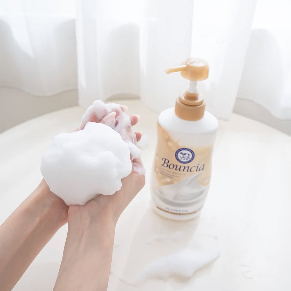 Bouncia body wash premium moist - Image 2