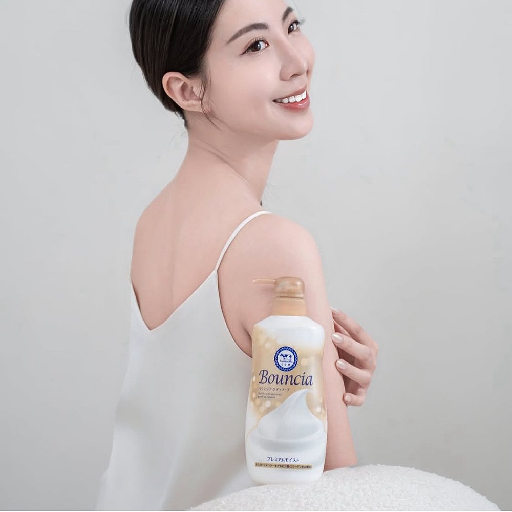 Bouncia body wash premium moist - Image 3