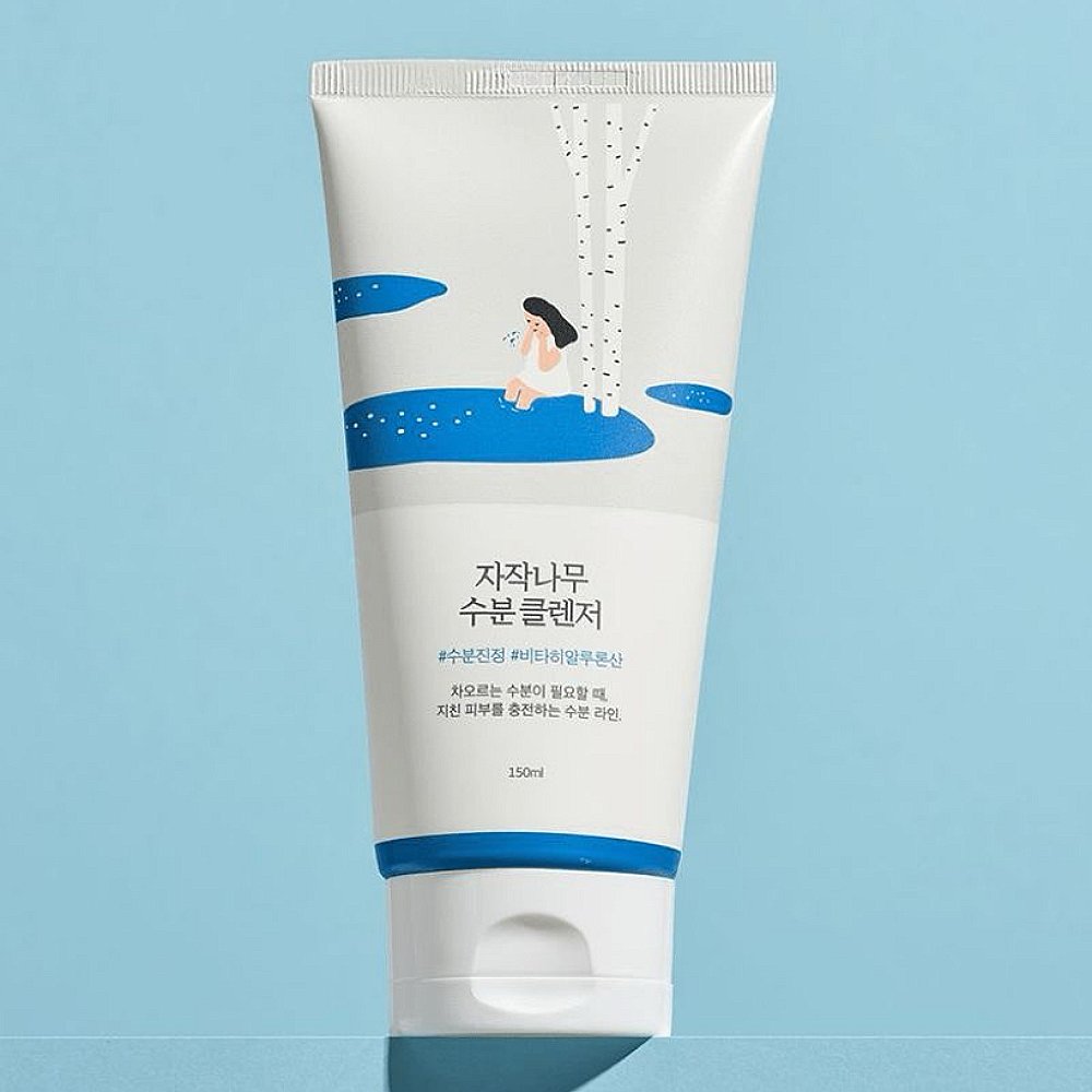 Roundlab birch juice moisturizing cleanser - Image 2