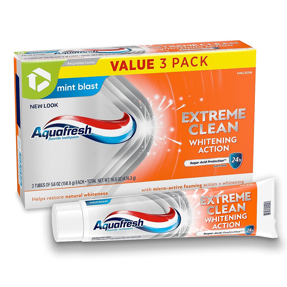 Aquafresh Extreme clean whitening action fluoride toothpaste - Image 2